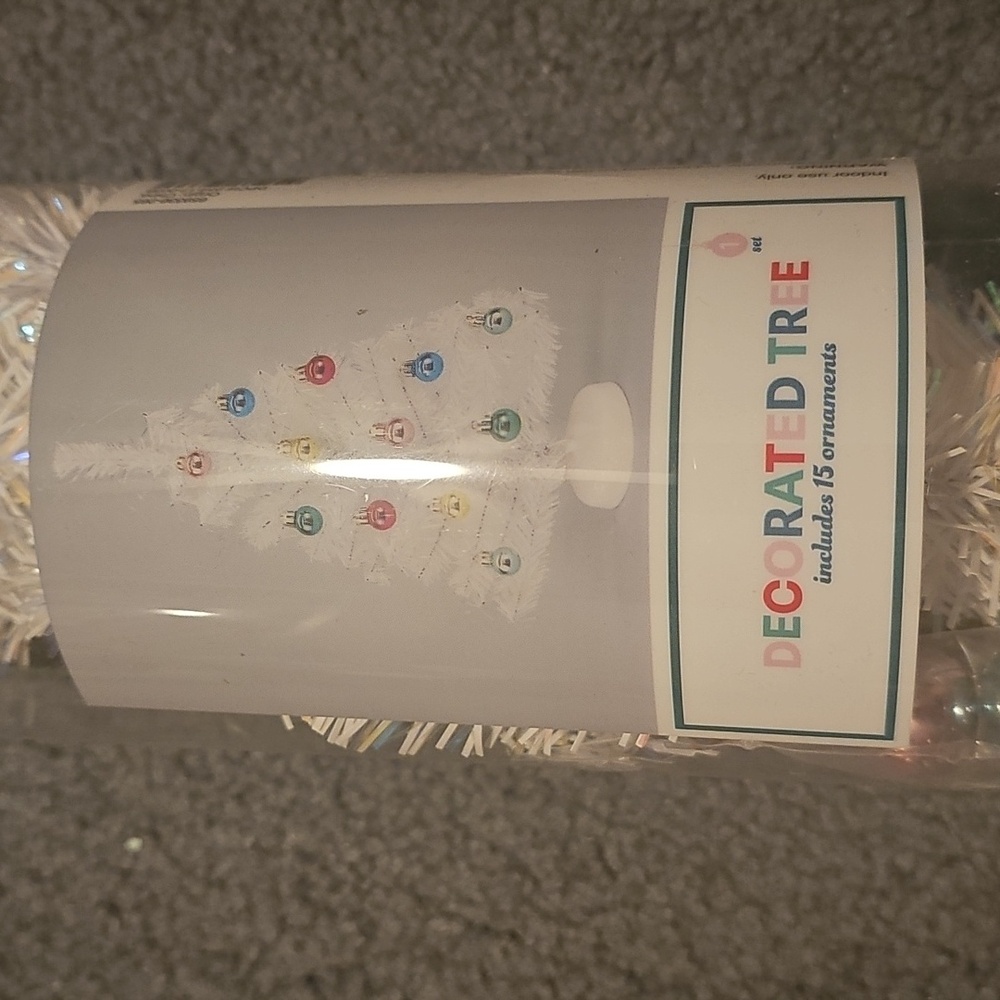 Target Bullseye Mini 16 in Christmas Trees Pastel White NIB